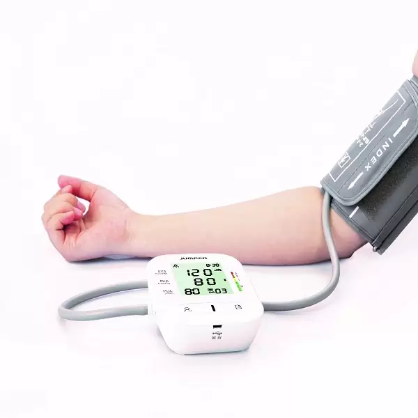 Máy đo huyết áp bắp tay Jumper JPD-HA210 4 Máy đo huyết áp bắp tay Jumper JPD-HA210